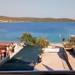In With Seaview, Balcony, Air Condition, Wifi Apartamento *