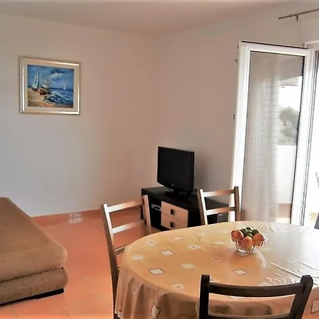 In With Seaview, Balcony, Air Condition, Wifi Sevid