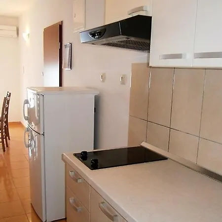 In With Seaview, Balcony, Air Condition, Wifi